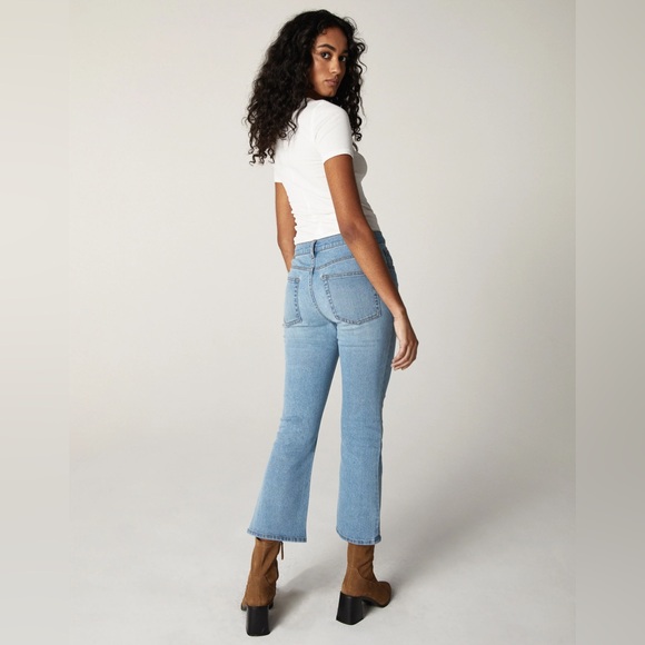 NWT - Unpublished MARLOW Mid-Rise Cropped Demi Flare in Beverly - Size 28 - Picture 3 of 7